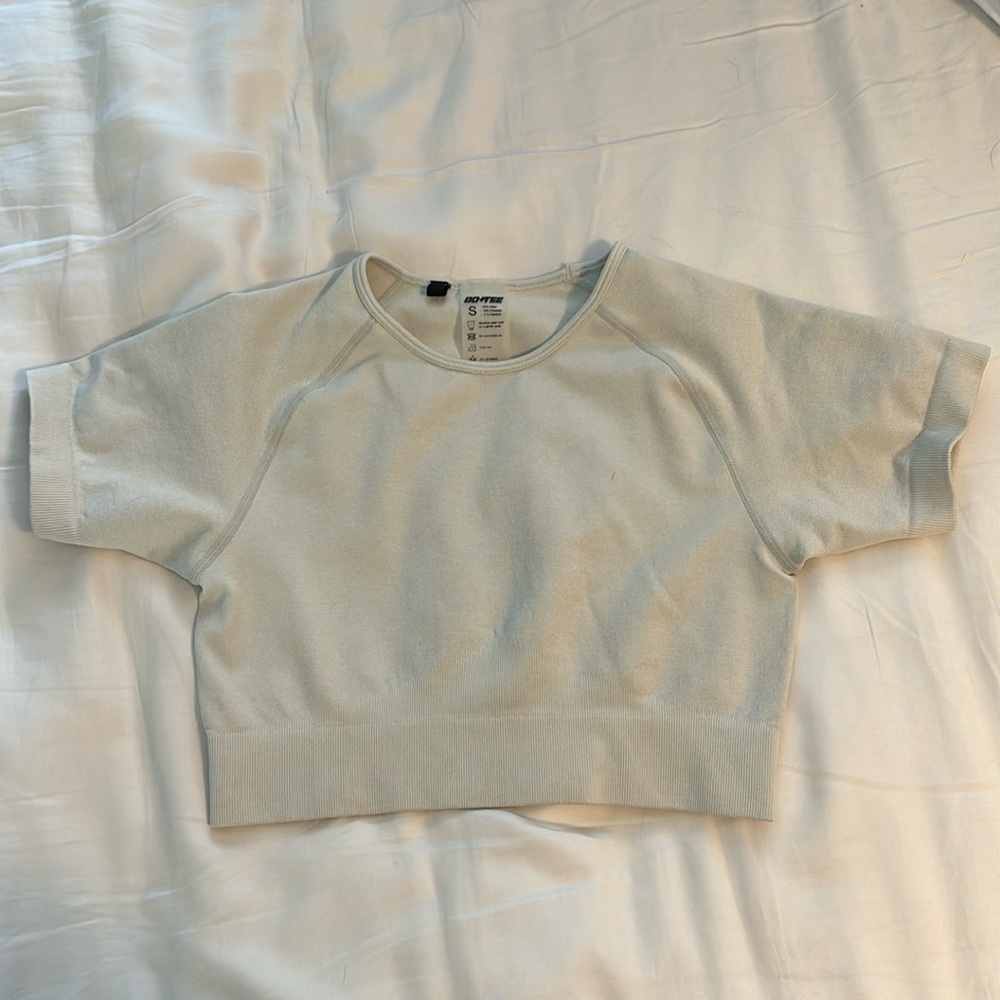 short sleeve crop from bo and tee / oh polly